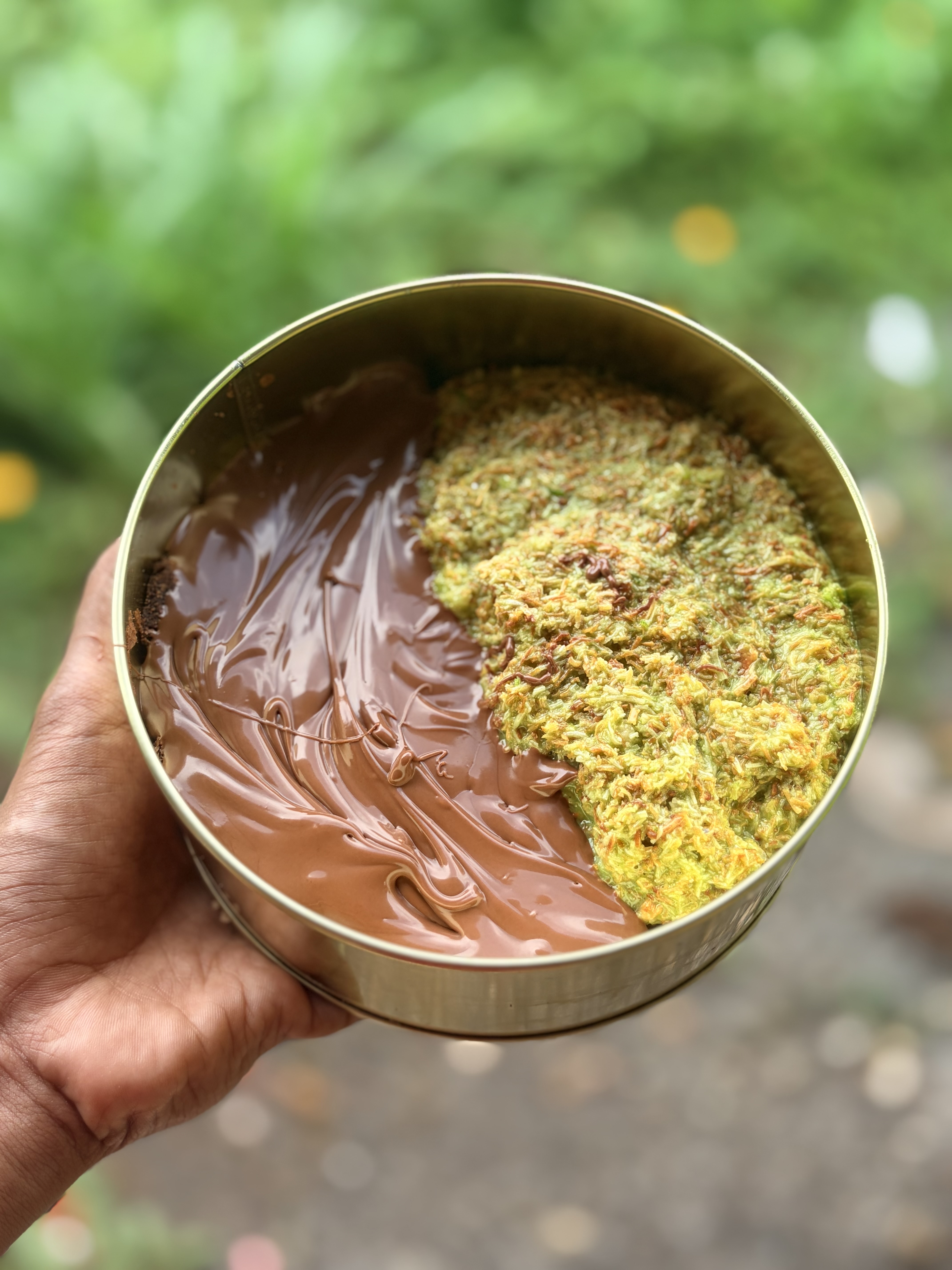 Nuttela and kunafa delight
